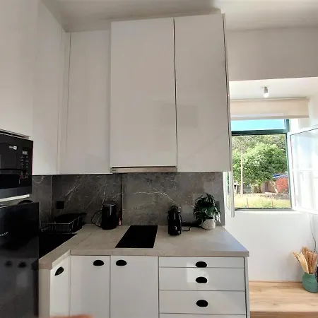 Historic Center Gem: Stylishly Renovated Studio Loft Appartamento Lisbona