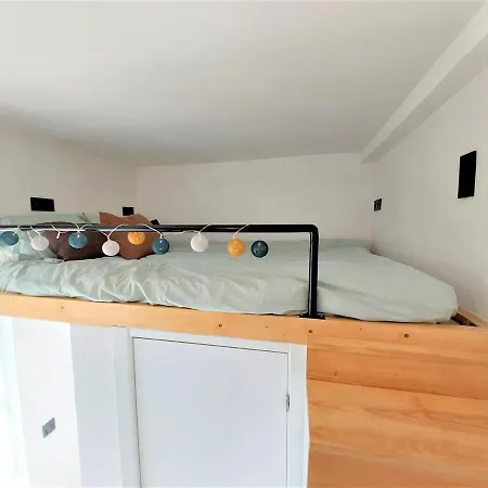 Appartamento Historic Center Gem: Stylishly Renovated Studio Loft Lisbona